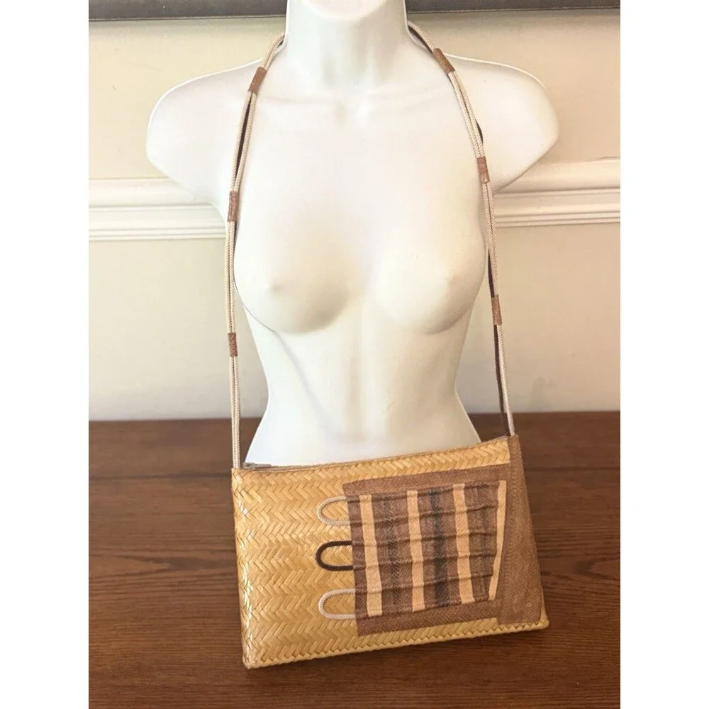 Vintage Georgetown Leather Design Straw Tan Leather Appliqué Purse Shoulder Bag